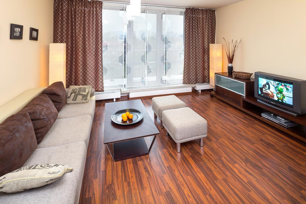 Apartament Park ウストロン 部屋 写真